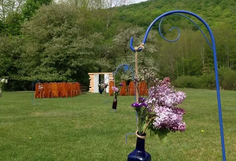 Hotelli Cold Spring Lodge