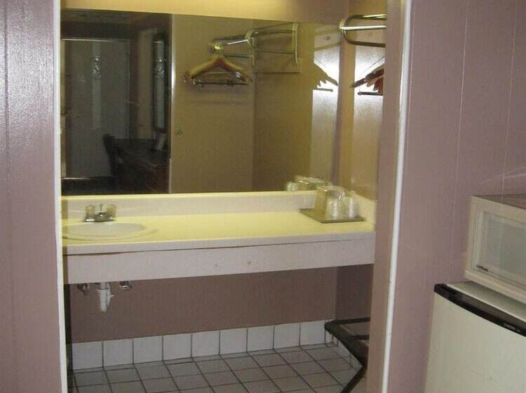 ホテル Fincastle Motor Inn