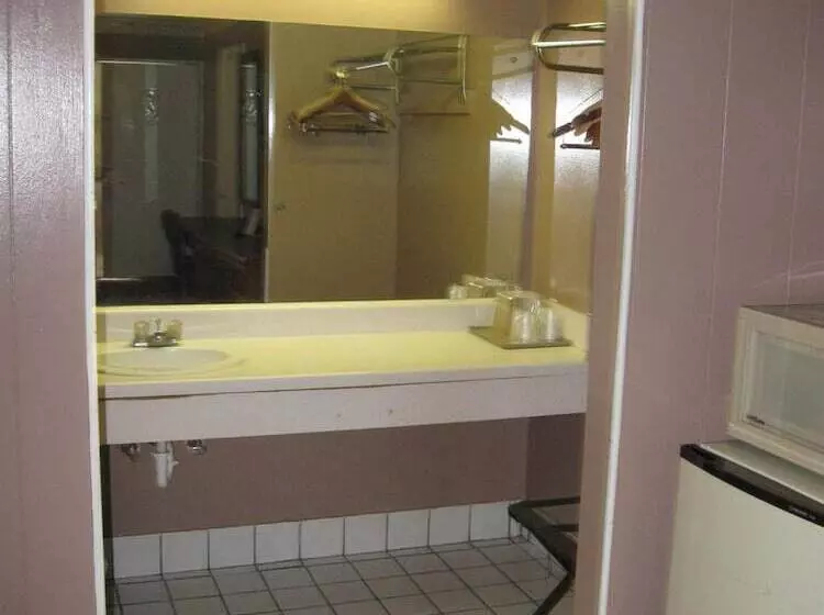 Hotelli Fincastle Motor Inn