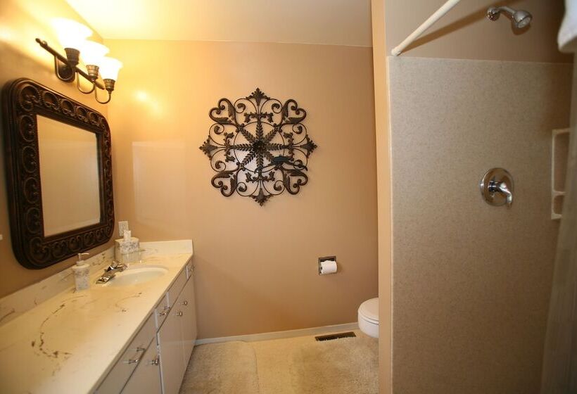 فندق Point Reyes Vineyard Inn