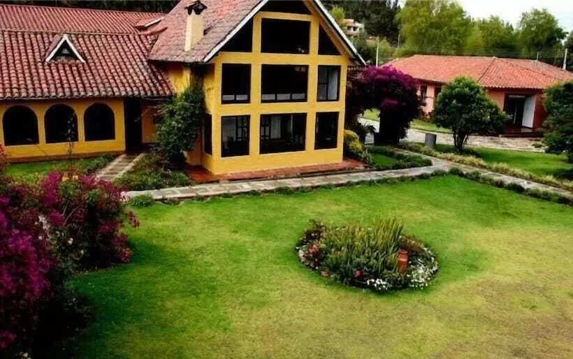 ホテル Termales El Batán