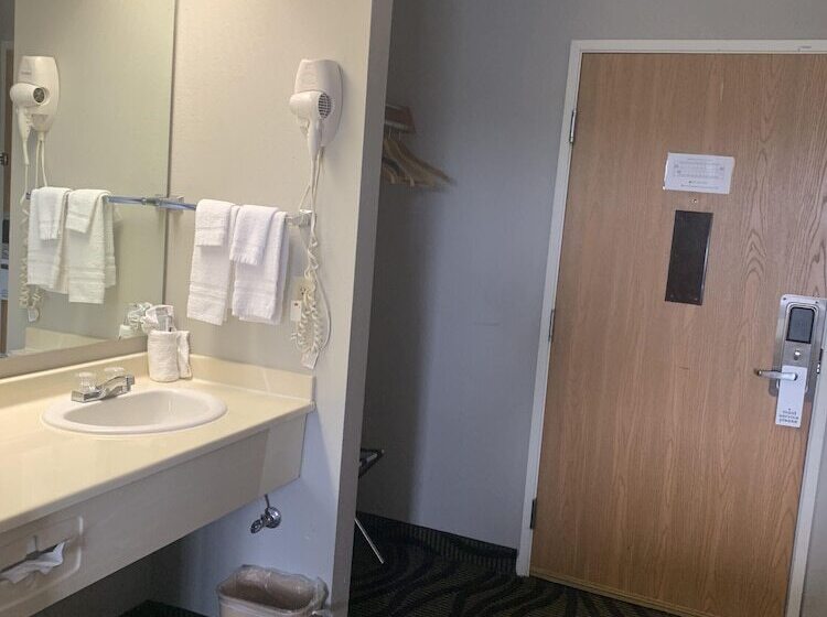 Mammoth Spring Lodge Motel