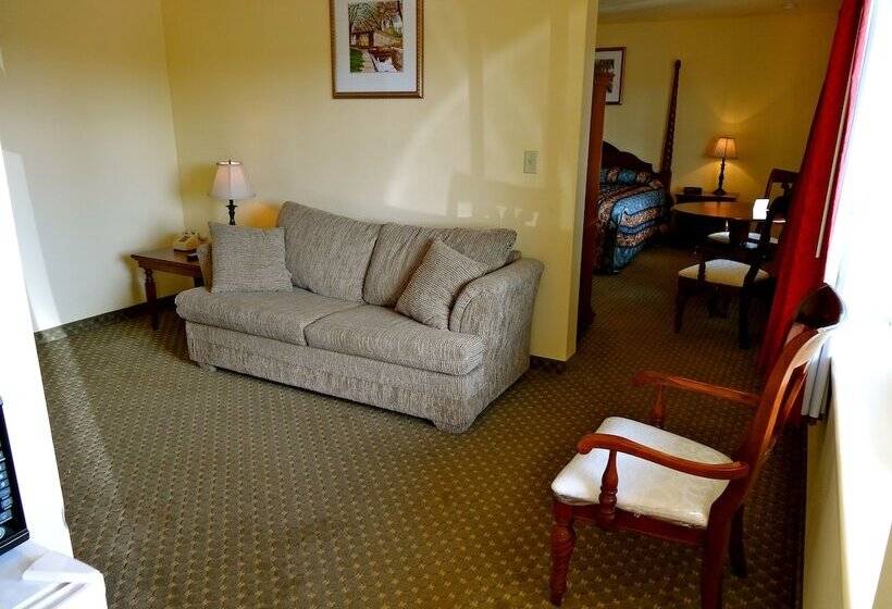 Whispering Pines Motel