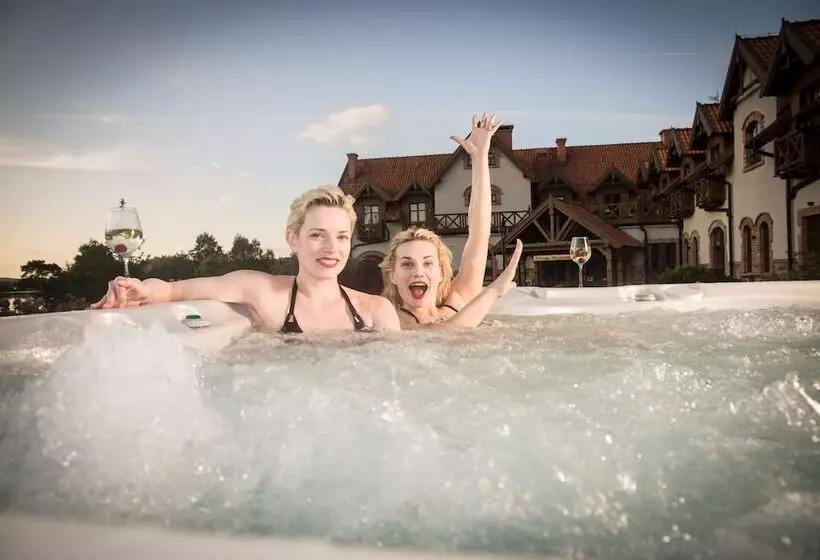 Folwark Lekuk Hotel Spa