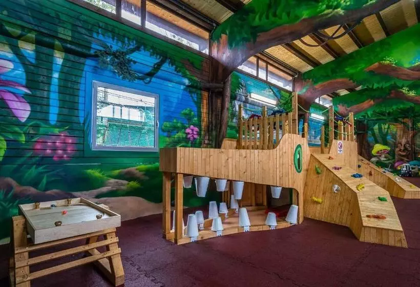 Hotelli Resort Strzelnica