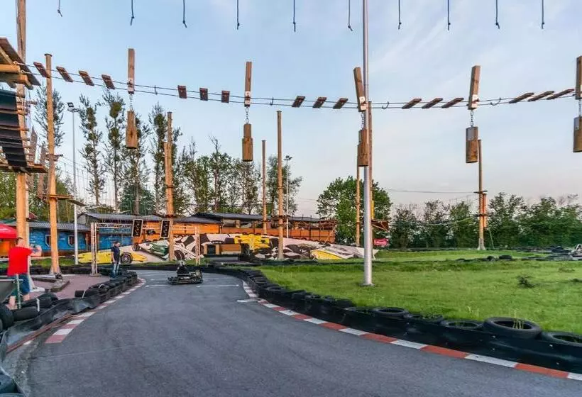 Hotelli Resort Strzelnica