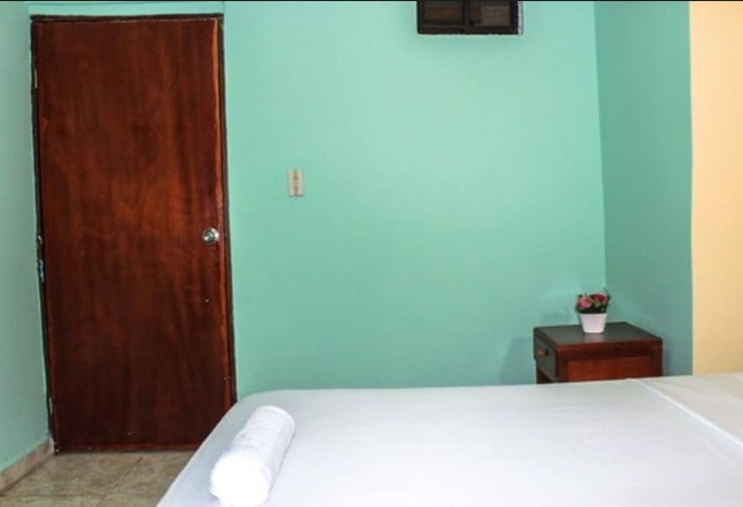 ホテル Hospedaje Casa Rosada