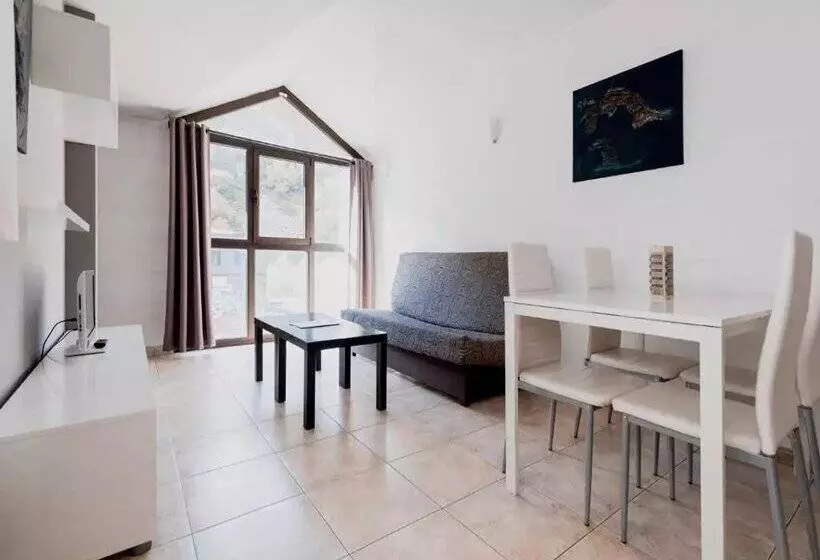 Apartamentos Tarter 3000