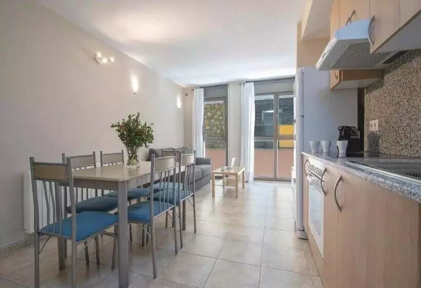 Apartamentos Tarter 3000