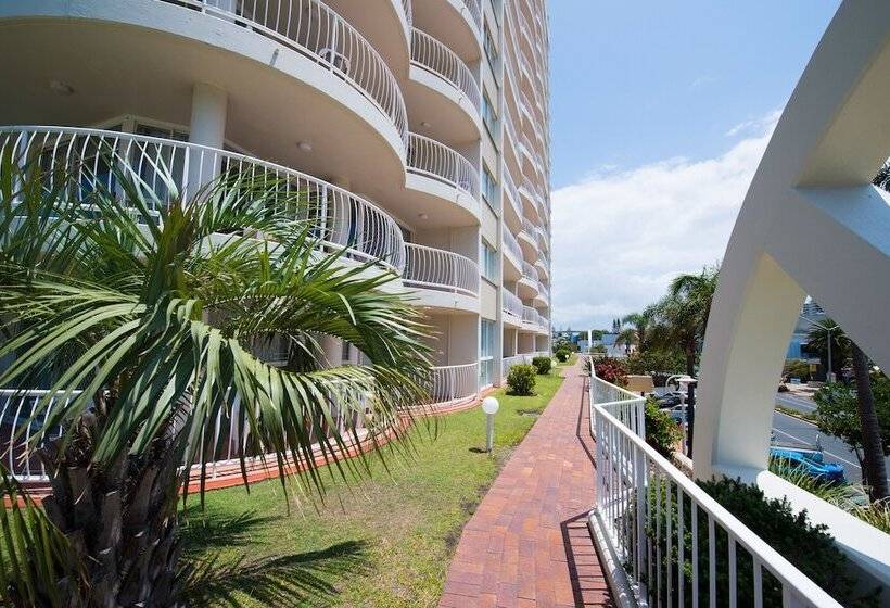 Beachcomber International Resort