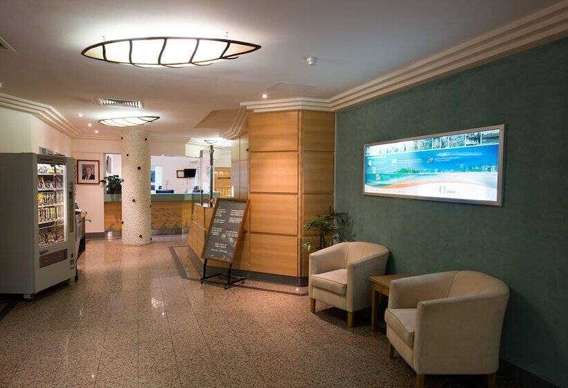 Beachcomber International Resort