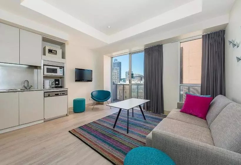 Breakfree On Collins