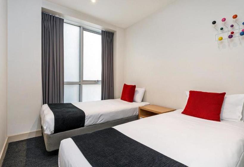 Breakfree On Collins