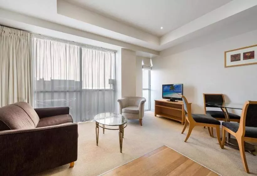 Breakfree On Collins