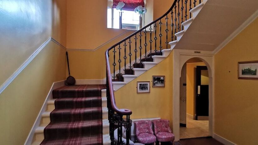 Hotel Buccleuch And Queensberry Arms