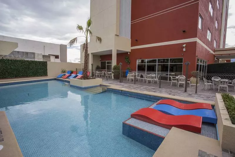 בית מלון כפרי Four Points By Sheraton Queretaro Norte