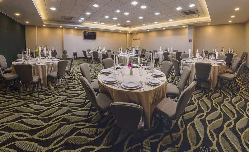 בית מלון כפרי Four Points By Sheraton Queretaro Norte