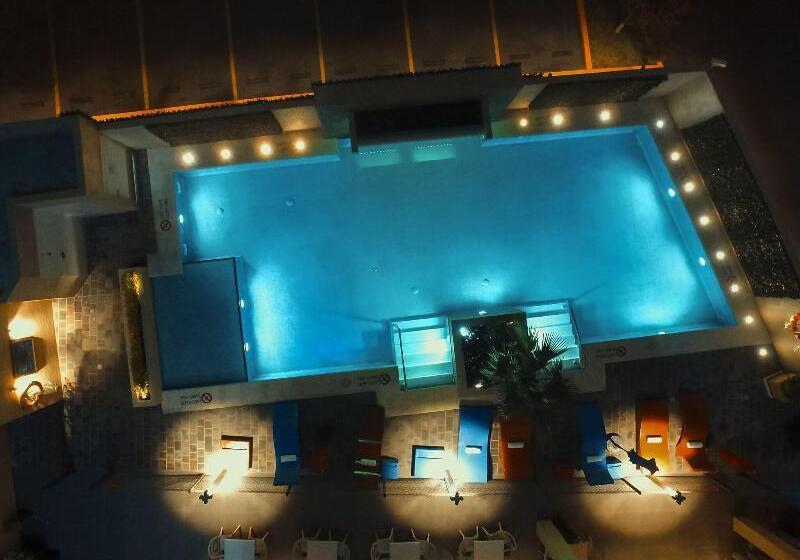 Hotel Four Points By Sheraton Queretaro Norte