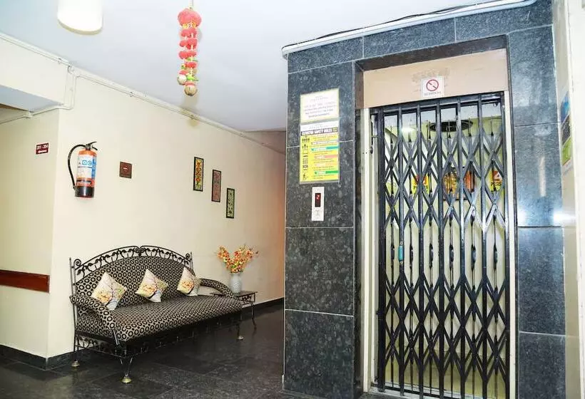 Отель Geetanjali