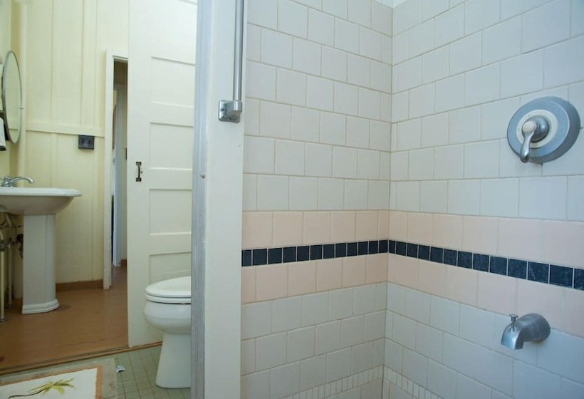 Отель Historic Faye Properties