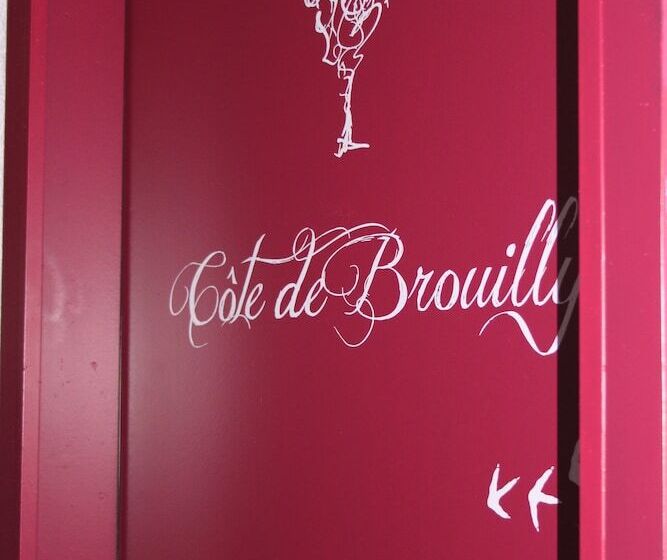 هتل Demeures Et Chateaux L Abbaye Caladoise   Anciennement Hostellerie Ferme Du Poulet