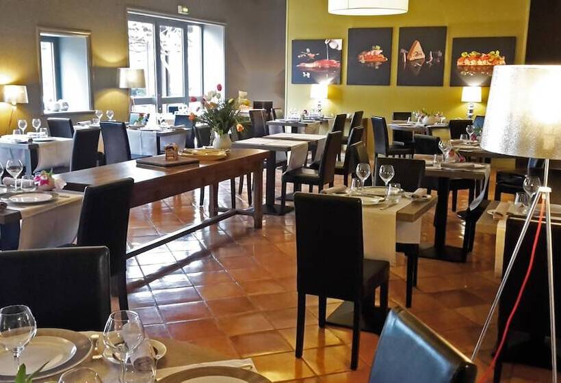 هتل Demeures Et Chateaux L Abbaye Caladoise   Anciennement Hostellerie Ferme Du Poulet