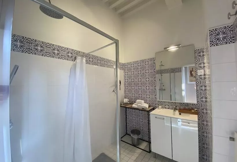 هتل Demeures Et Chateaux L Abbaye Caladoise Anciennement Hostellerie Ferme Du Poulet