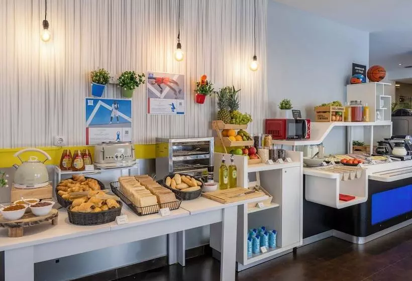 ホテル Ibis Budget Madrid Centro Las Ventas