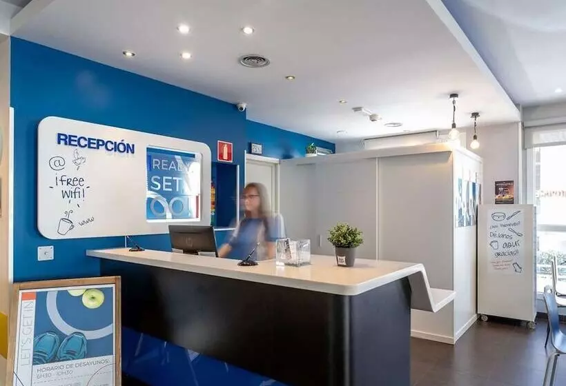 ホテル Ibis Budget Madrid Centro Las Ventas