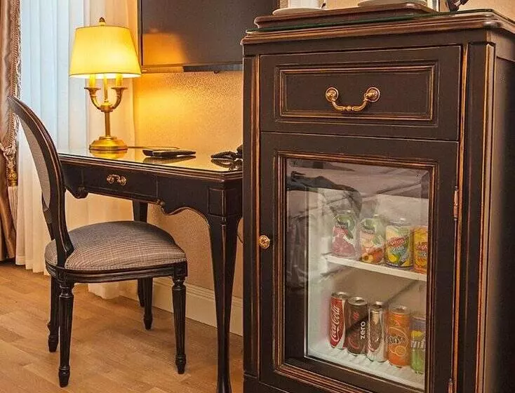 Hotel Meroddi Bagdatliyan