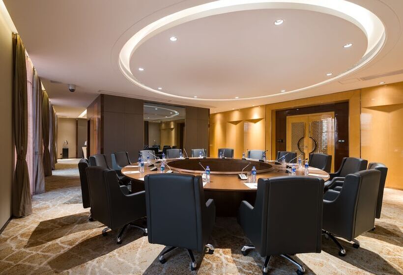 Nikko Guangzhou Free Shuttle Between Hotel And Exhibition Center During Canton Fair