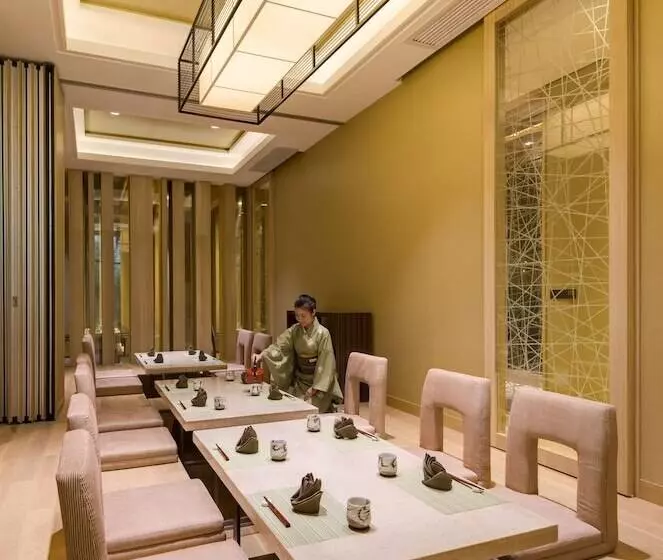 Nikko Guangzhou Free Shuttle Between Hotel And Exhibition Center During Canton Fair