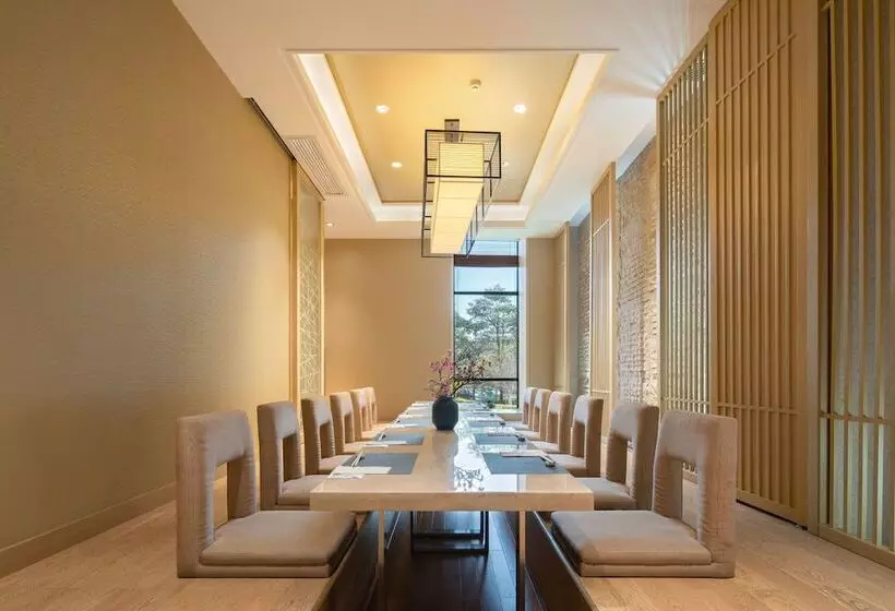 Nikko Guangzhou Free Shuttle Between Hotel And Exhibition Center During Canton Fair