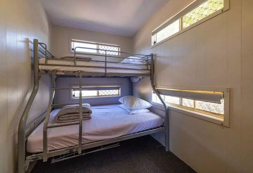 בית מלון כפרי Nrma Dubbo Holiday Park