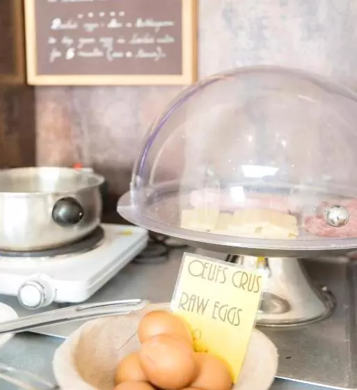 هتل Pierre Nicole