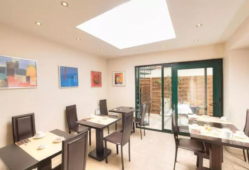 هتل Pierre Nicole