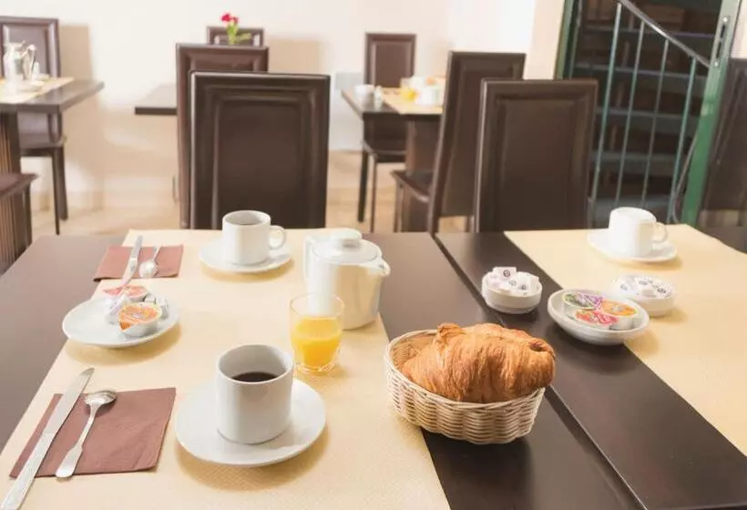 هتل Pierre Nicole