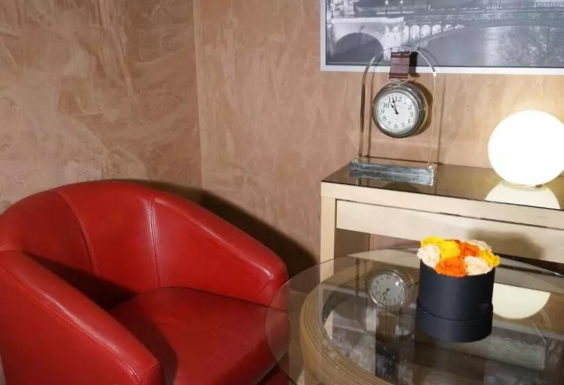 هتل Pierre Nicole