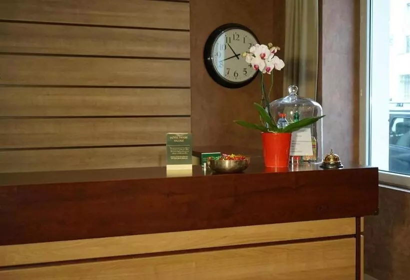 هتل Pierre Nicole