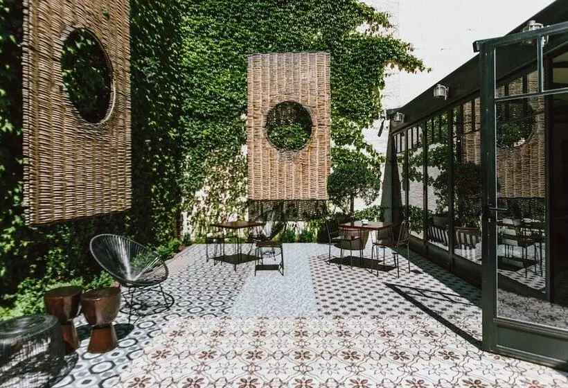 هتل Praktik Vinoteca