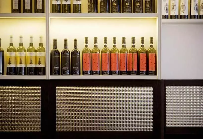 هتل Praktik Vinoteca