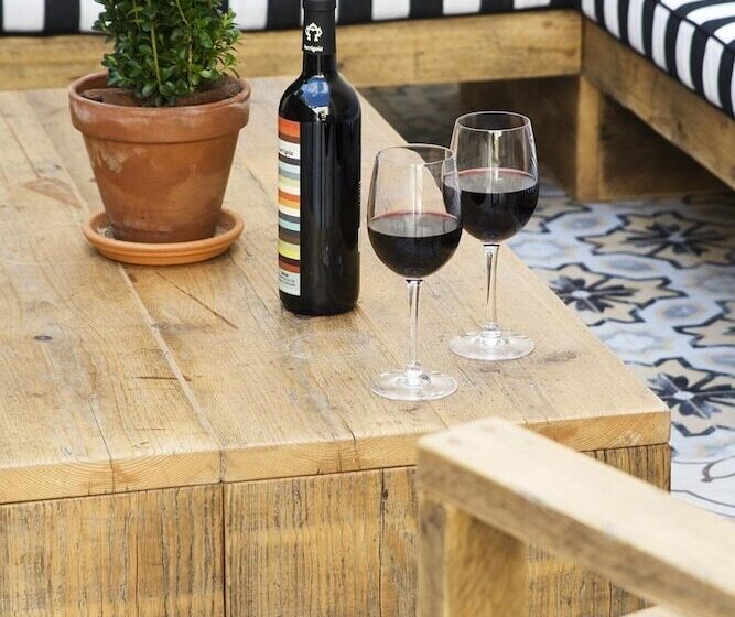 هتل Praktik Vinoteca