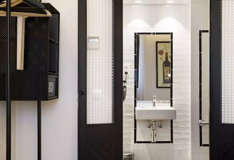 هتل Praktik Vinoteca