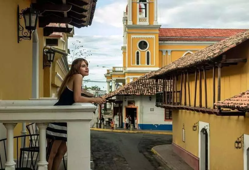 هتل La Gran Francia