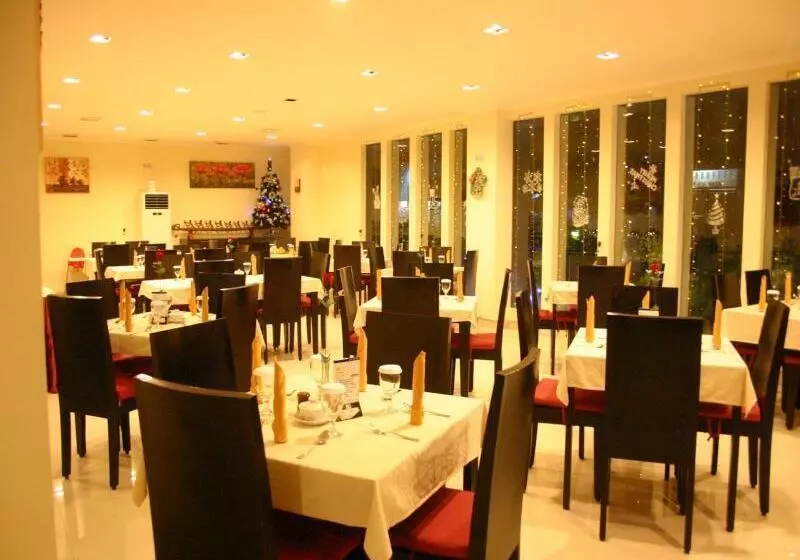 酒店 Royal Mamberamo