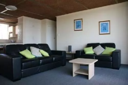 酒店 Wyuna Beachfront Holiday Apartments