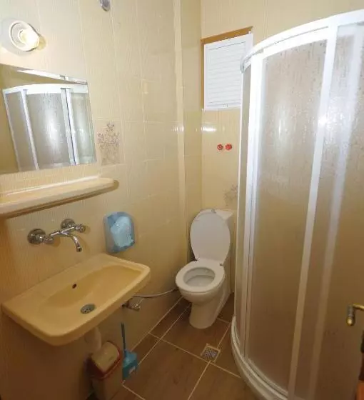 Koz Eren Otel