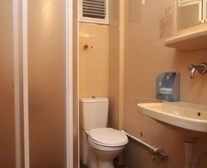 Koz Eren Otel