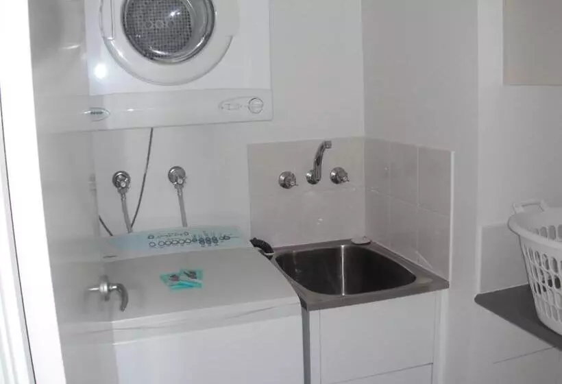 Meridian Alex Beach Apartments