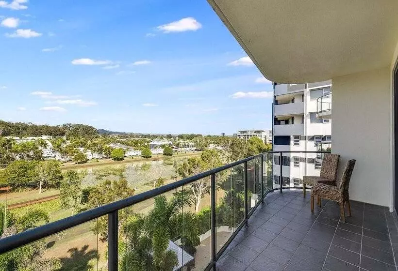 Meridian Alex Beach Apartments